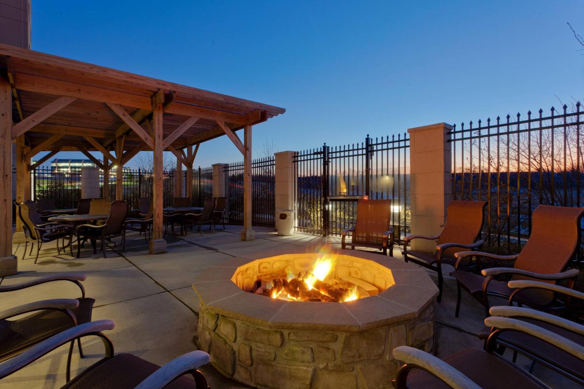 Courtyard Philadelphia Great Valley/Малвърн Съоръжения снимка